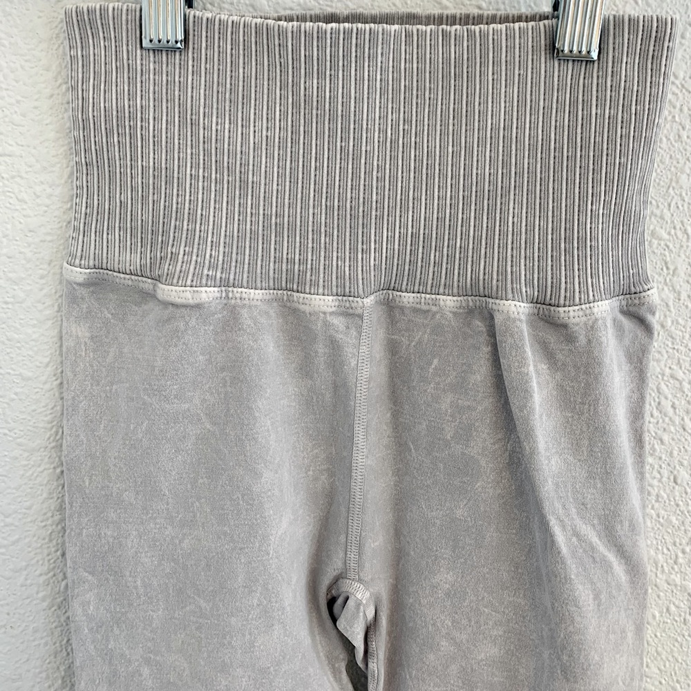 NEW Free People Movement Good Karma Leggings - Picture 6 of 16